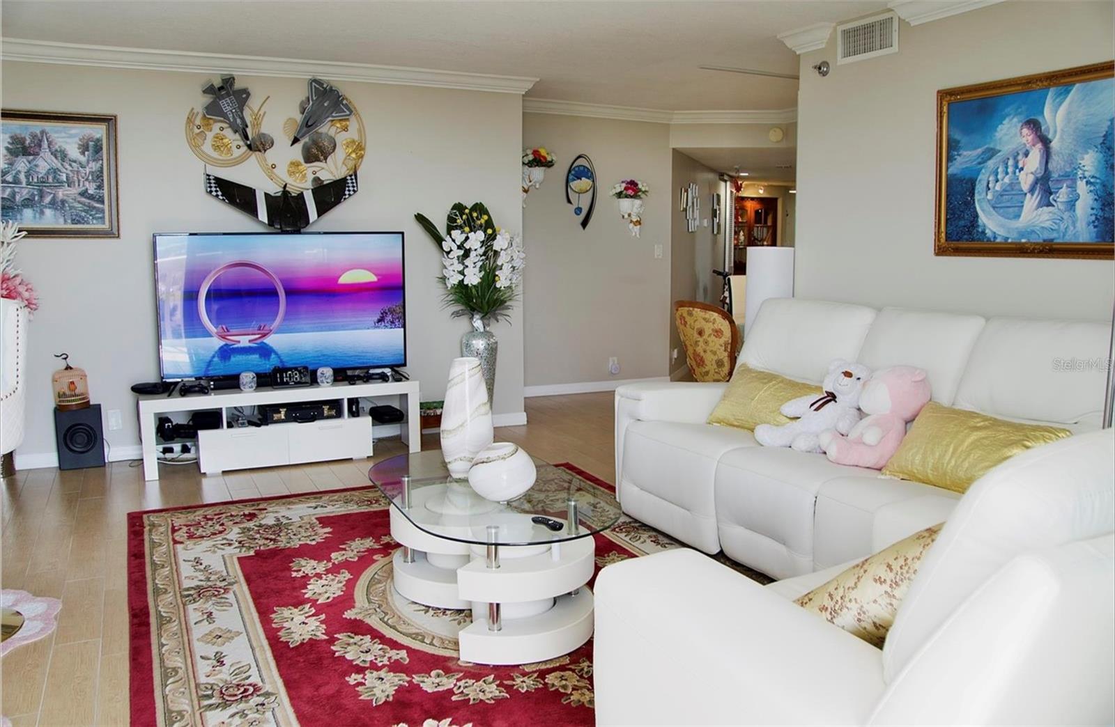 PARK LAKE TOWERS - Residential Lease