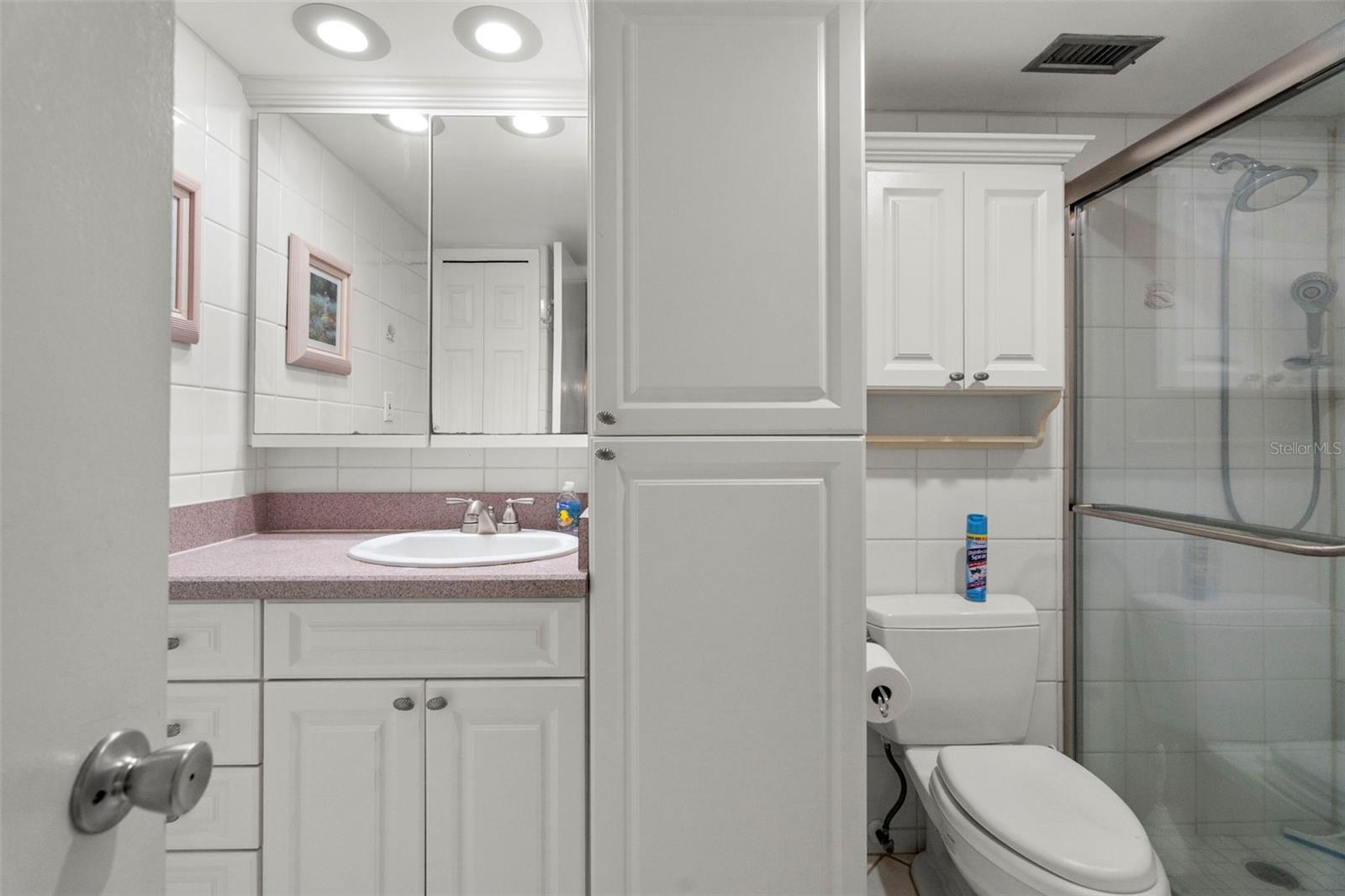 DIAMOND ISLE CONDO - Residential