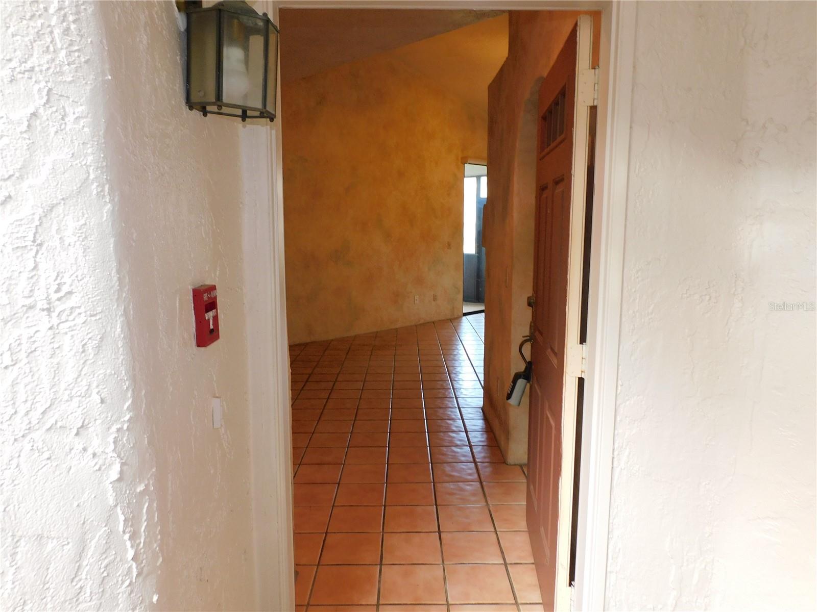 525 VIA VERONA LANE 104