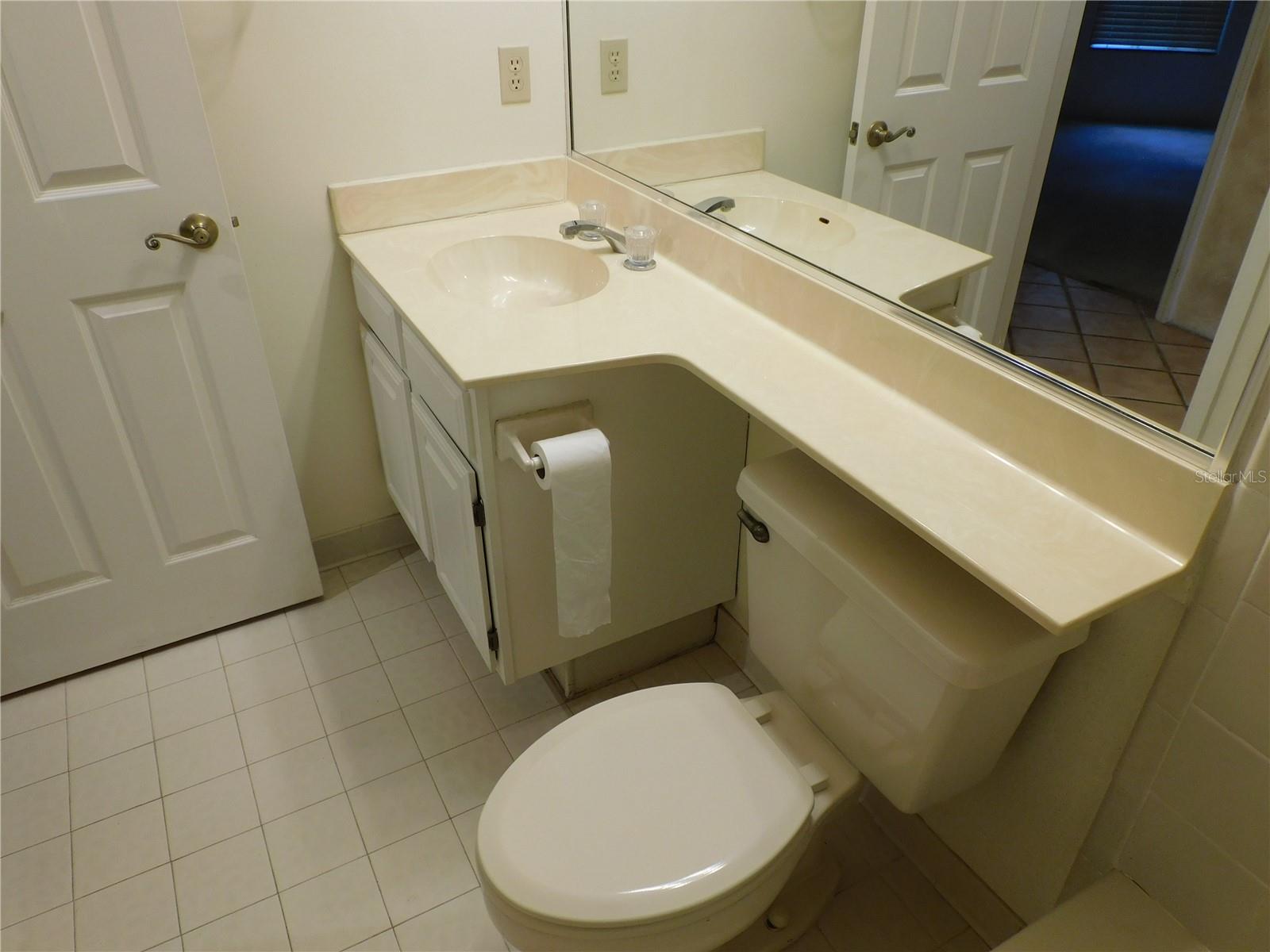 LA VITA CONDO PH 2 - Residential