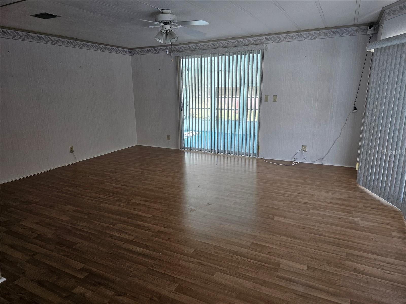 BRIAR CREEK MOBILE HOME COMMUNITY I CONDO - Residential