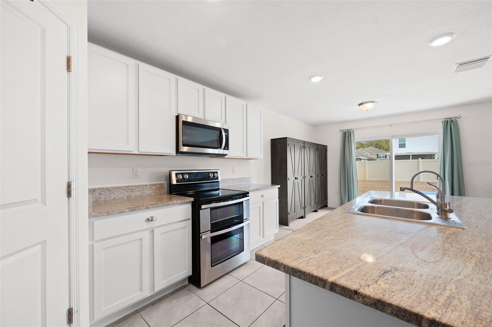 AVALON WOODS PH 1A PB 37 PG 70 - Residential