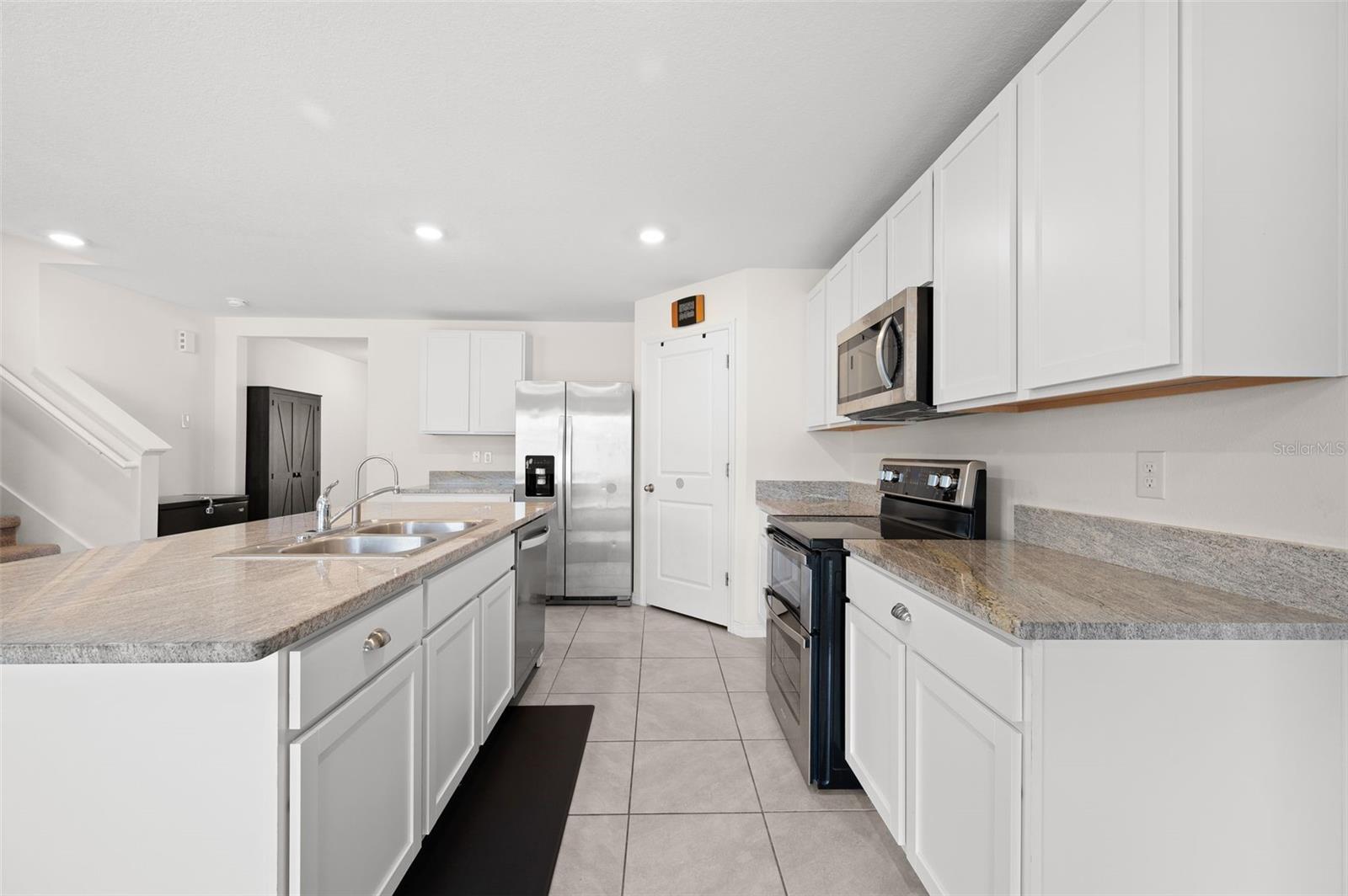 AVALON WOODS PH 1A PB 37 PG 70 - Residential