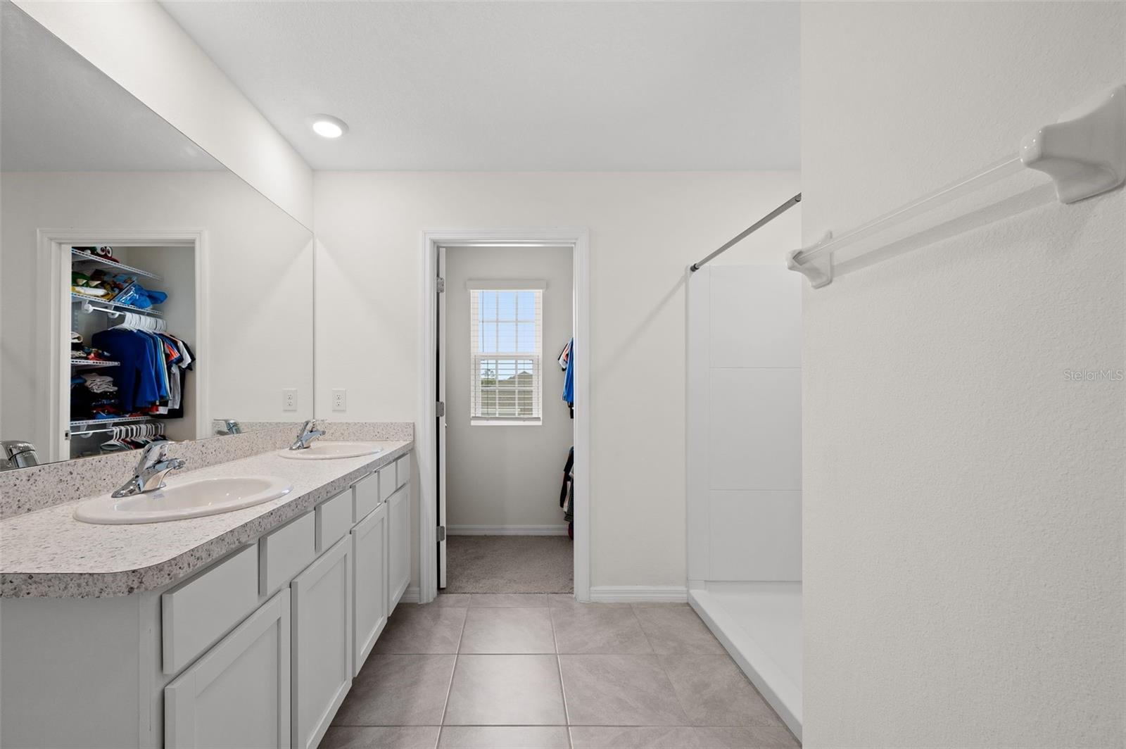 AVALON WOODS PH 1A PB 37 PG 70 - Residential