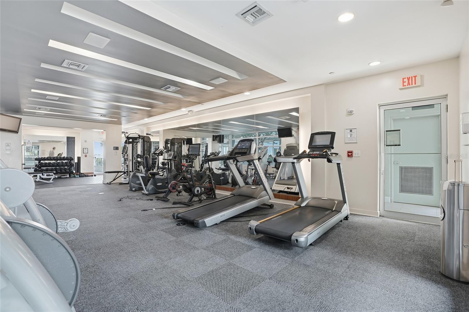 THE PLACE AT CHANNELSIDE A CON - Residential