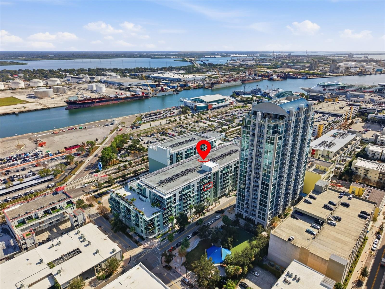 THE PLACE AT CHANNELSIDE A CON - Residential