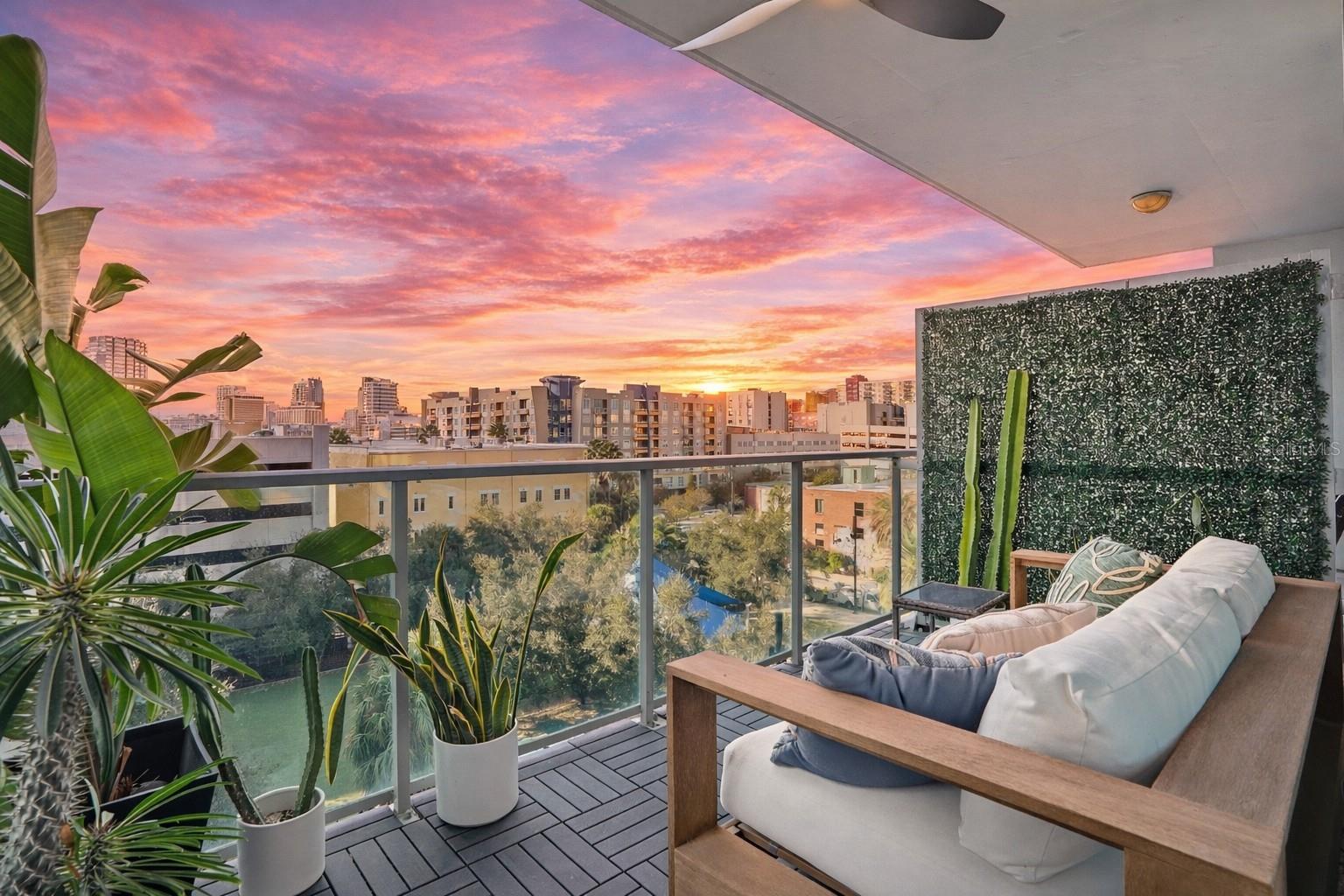 THE PLACE AT CHANNELSIDE A CON - Residential