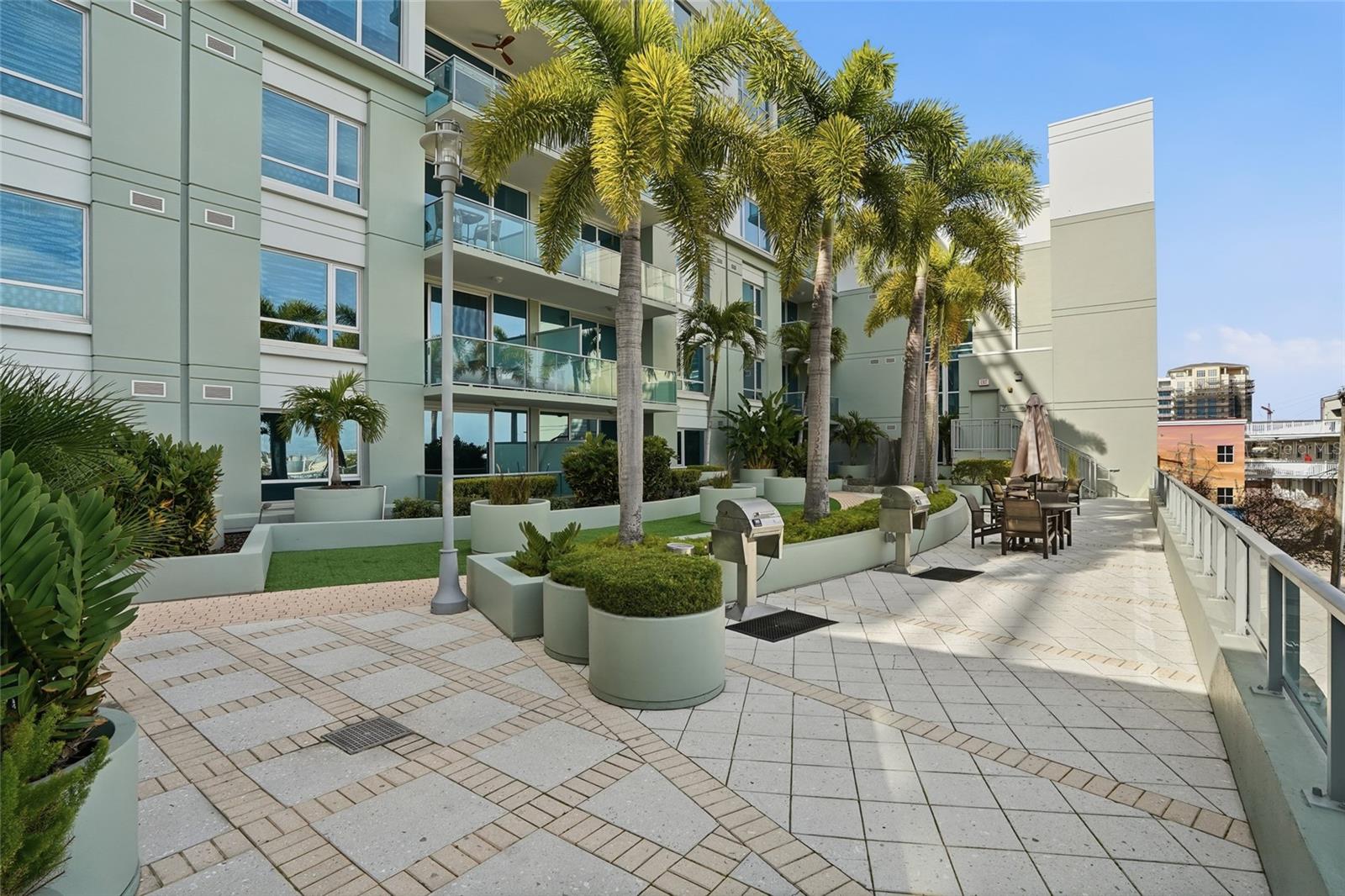 THE PLACE AT CHANNELSIDE A CON - Residential