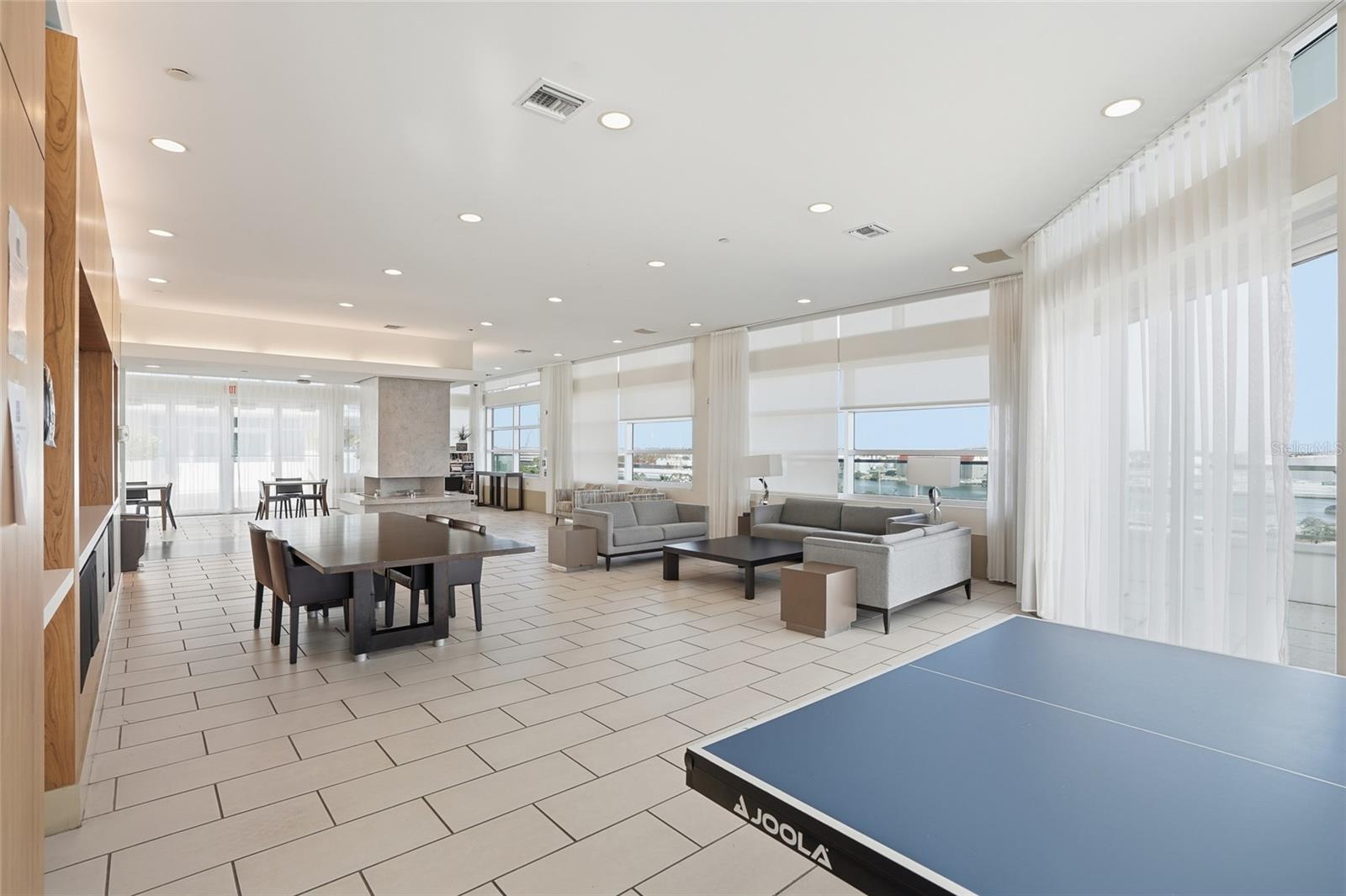 THE PLACE AT CHANNELSIDE A CON - Residential