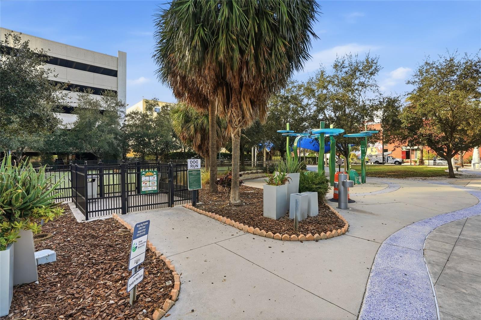 THE PLACE AT CHANNELSIDE A CON - Residential