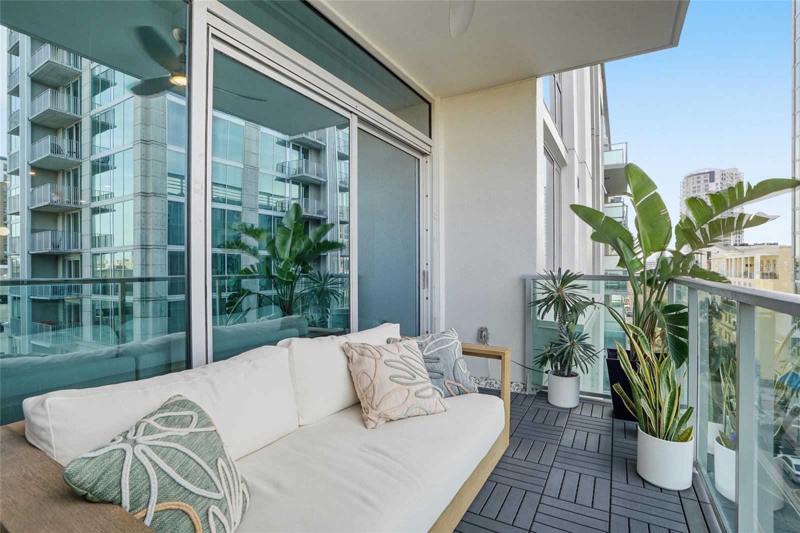 THE PLACE AT CHANNELSIDE A CON - Residential