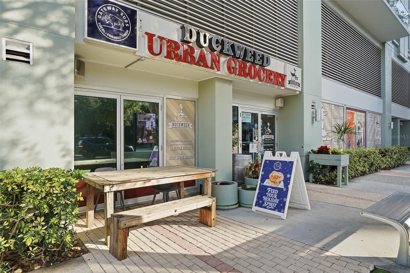 THE PLACE AT CHANNELSIDE A CON - Residential