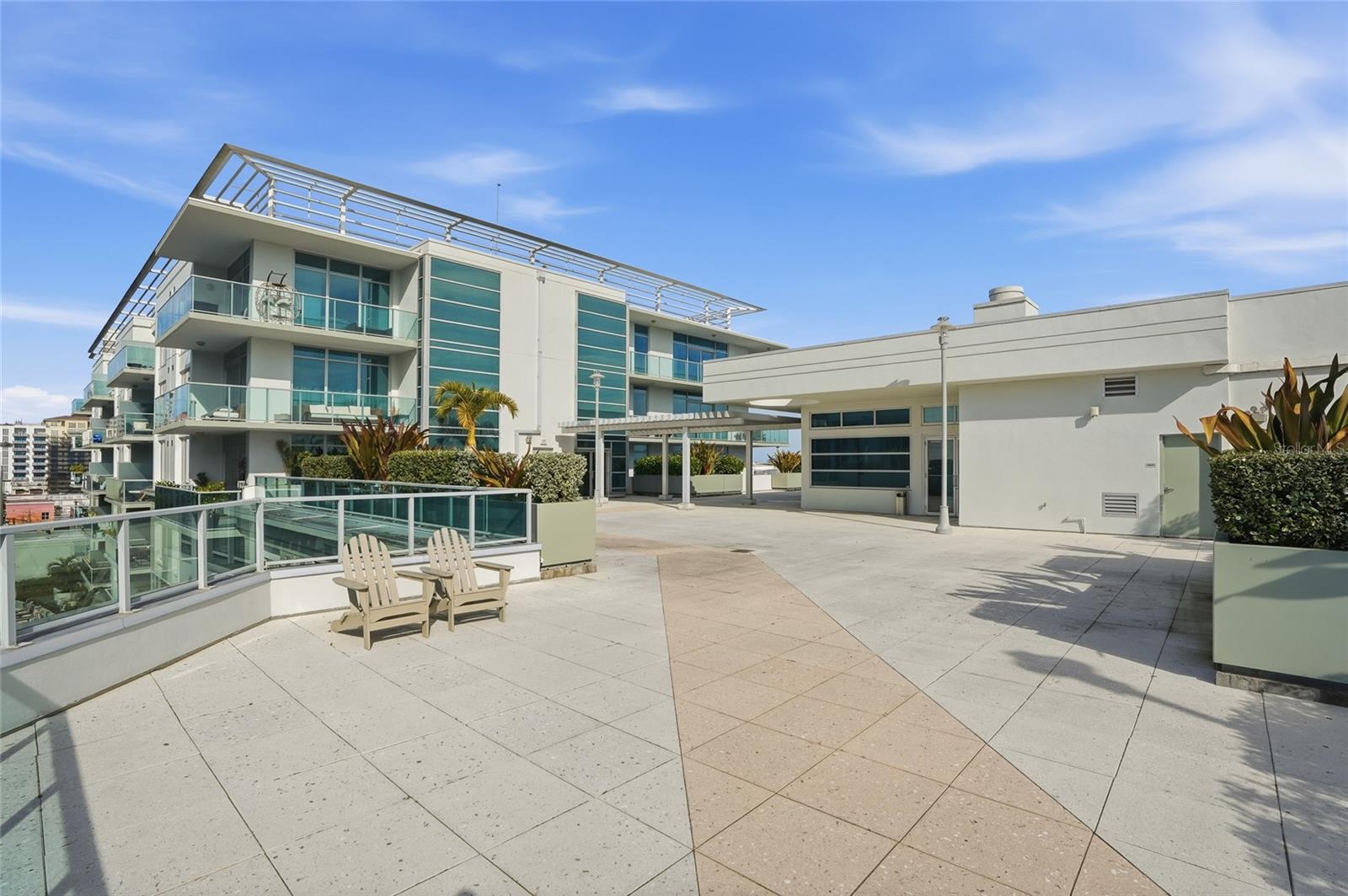 THE PLACE AT CHANNELSIDE A CON - Residential