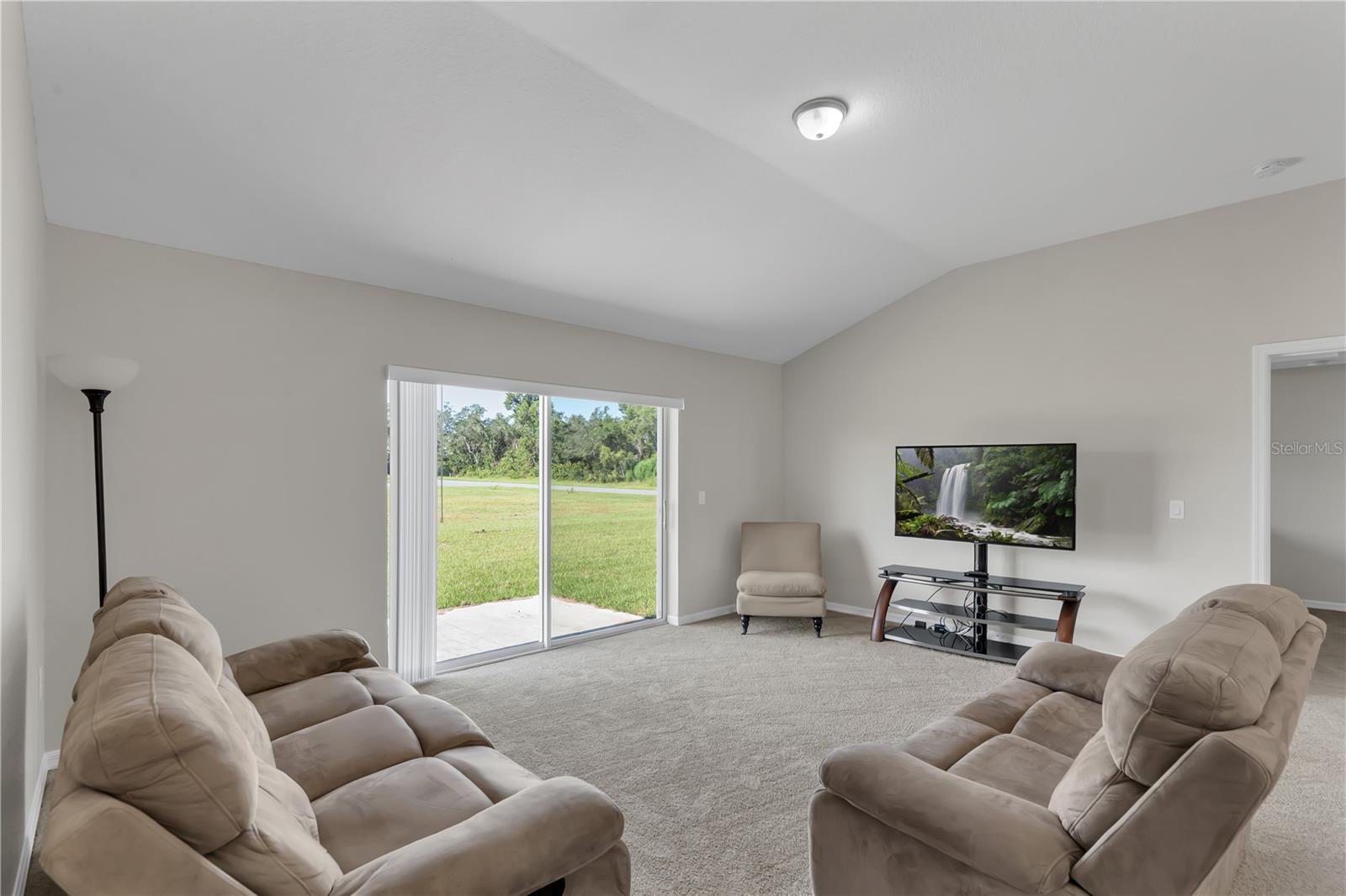 15712 SW 37TH CIRCLE