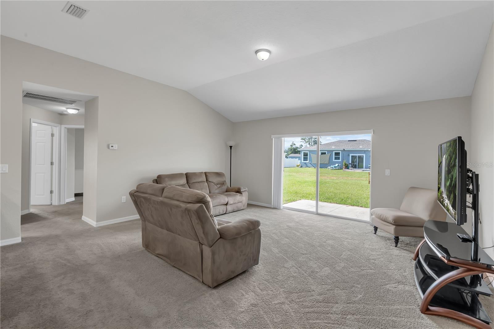 15712 SW 37TH CIRCLE