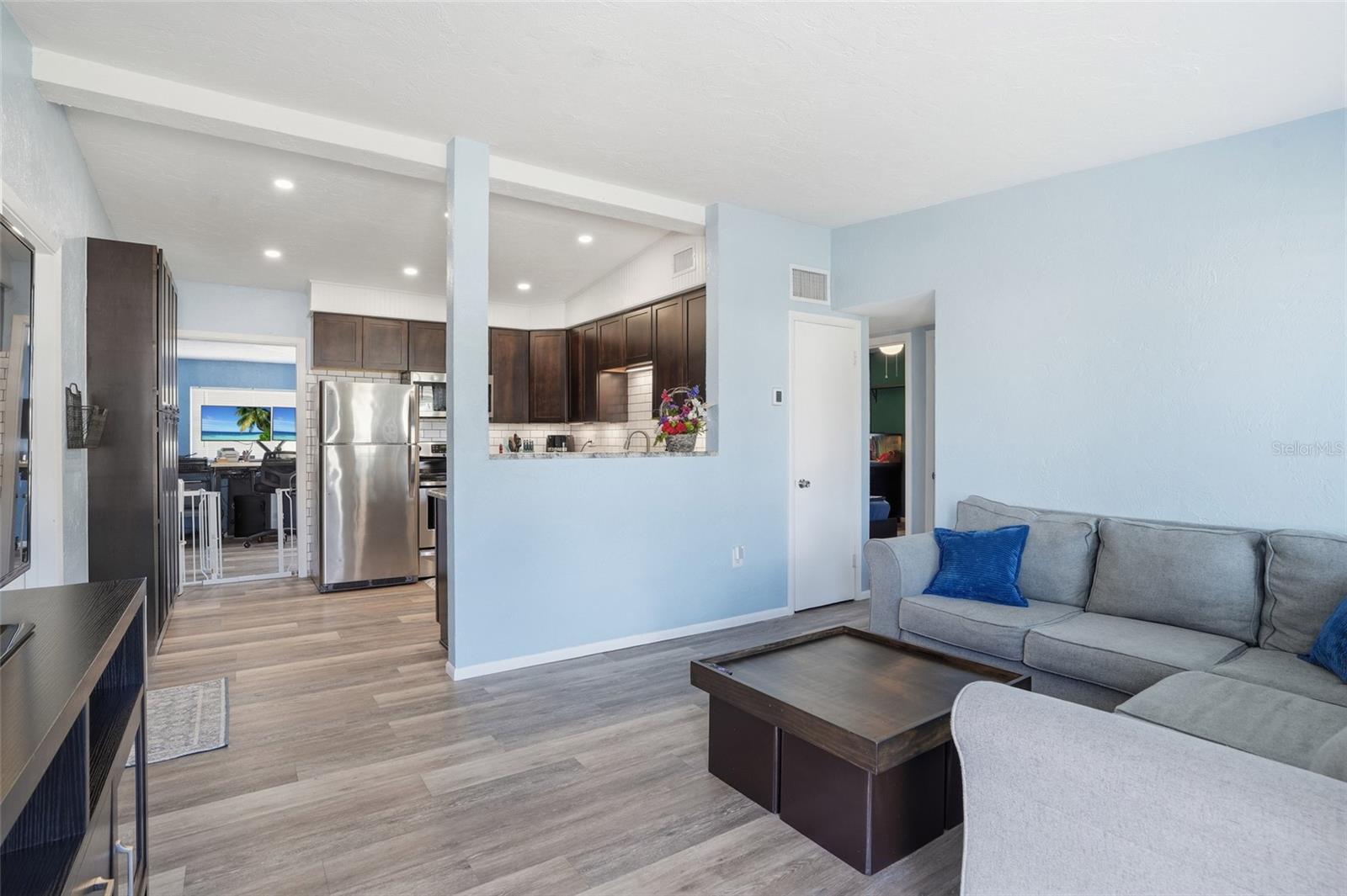 445 PALMETTO DRIVE