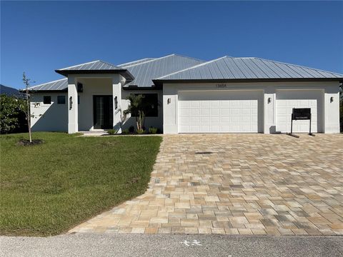 A home in PORT CHARLOTTE