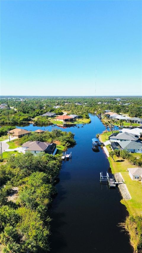 A home in PORT CHARLOTTE