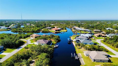 A home in PORT CHARLOTTE