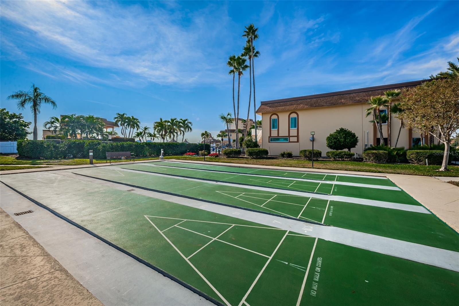 BAYWAY ISLES POINT BRITTANY THREE - Residential