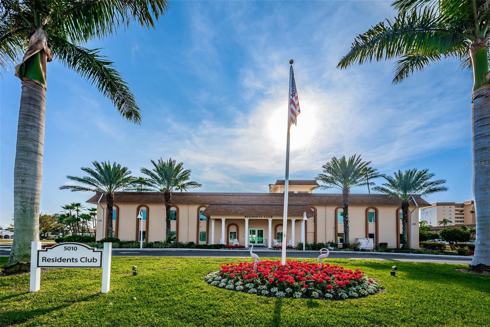 BAYWAY ISLES POINT BRITTANY THREE - Residential