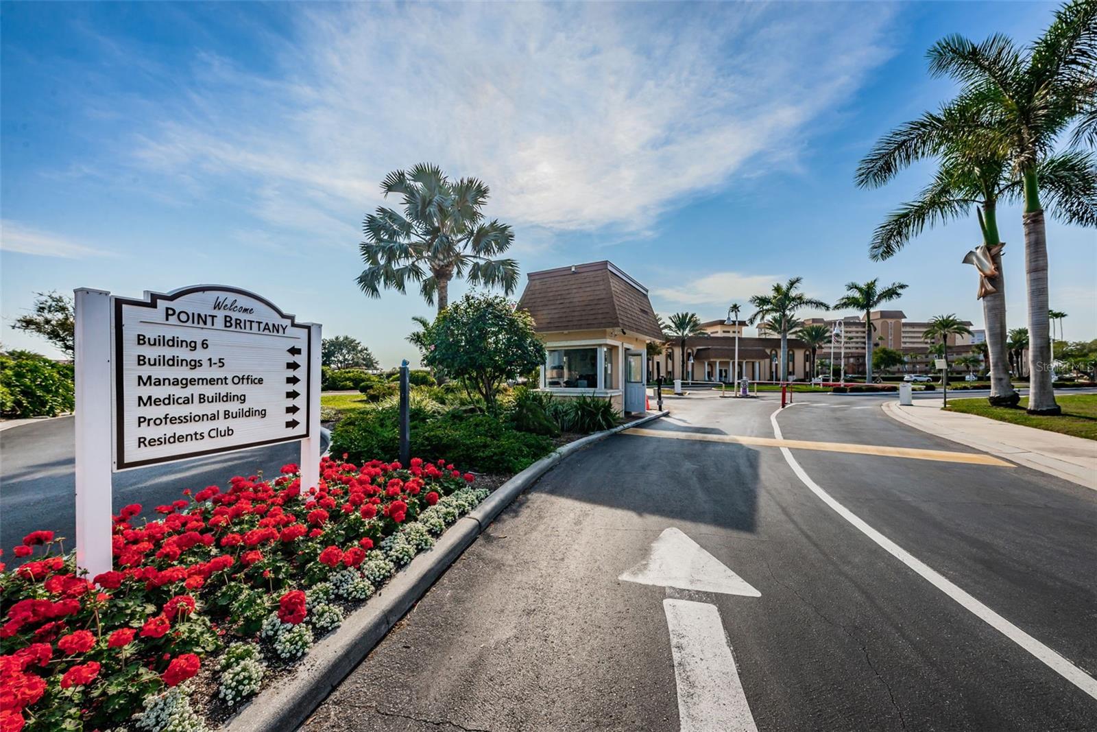 BAYWAY ISLES POINT BRITTANY THREE - Residential