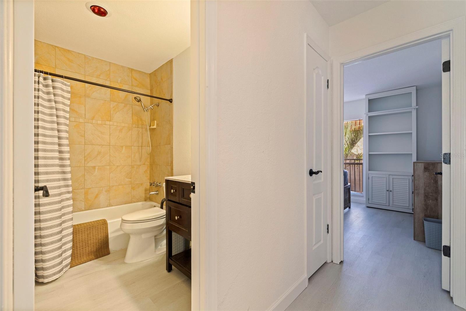 BOCA SHORES CONDO - Residential