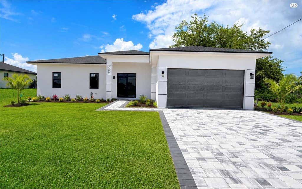 Photo of 3200 8th Street SW, Lehigh Acres, FL 33976 (MLS # O6426352)
