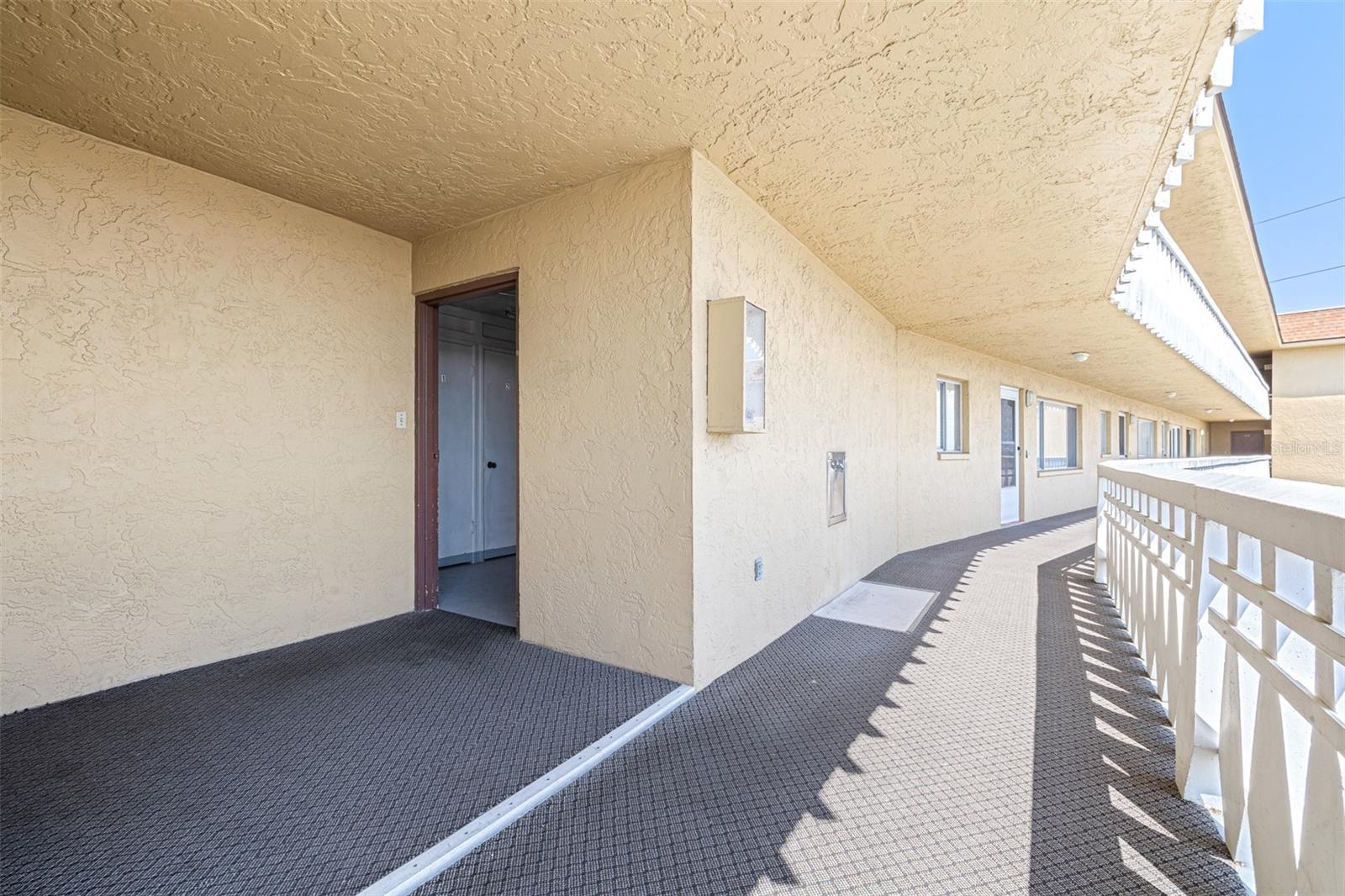 SEMINOLE-ON-THE-GREEN CAVALIER BLDG - Residential