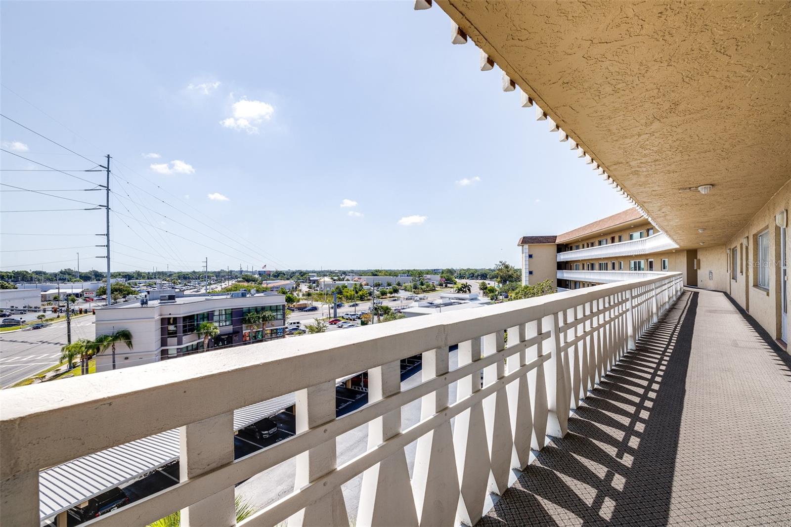 SEMINOLE-ON-THE-GREEN CAVALIER BLDG - Residential