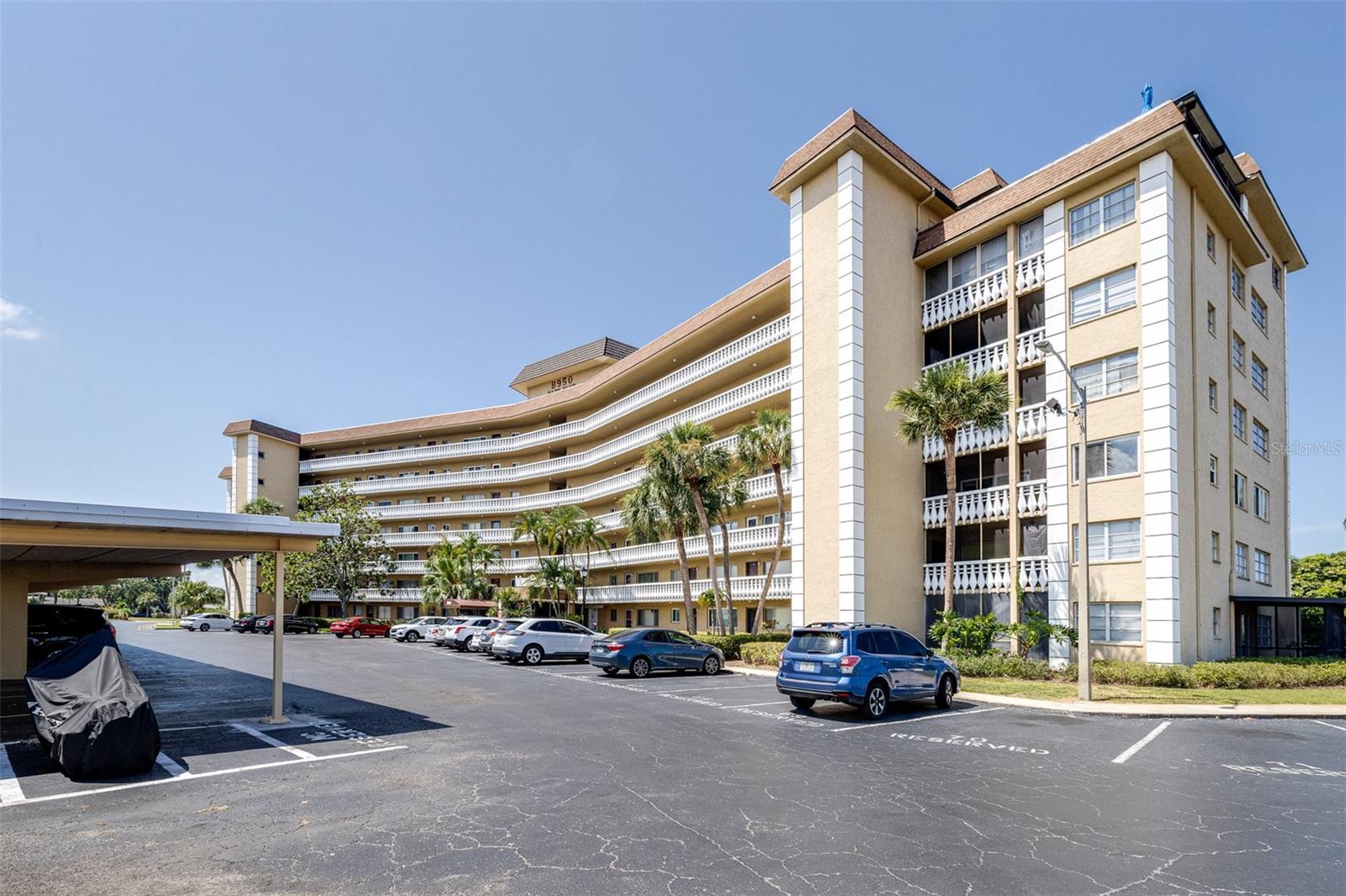 SEMINOLE-ON-THE-GREEN CAVALIER BLDG - Residential