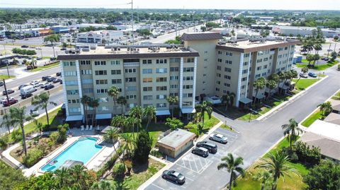 Photo of 8950 Park Boulevard #609, Seminole, FL 33777 (MLS # TB8503340)