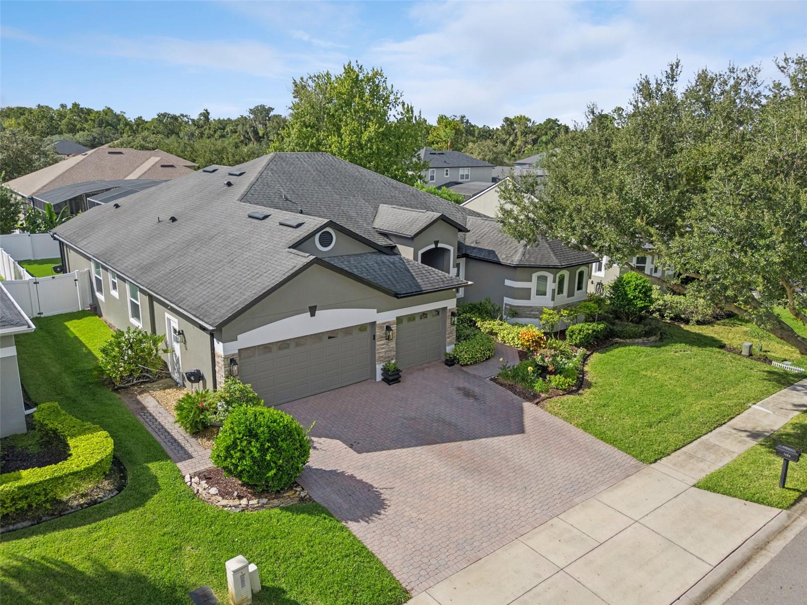 1484 WESCOTT LOOP