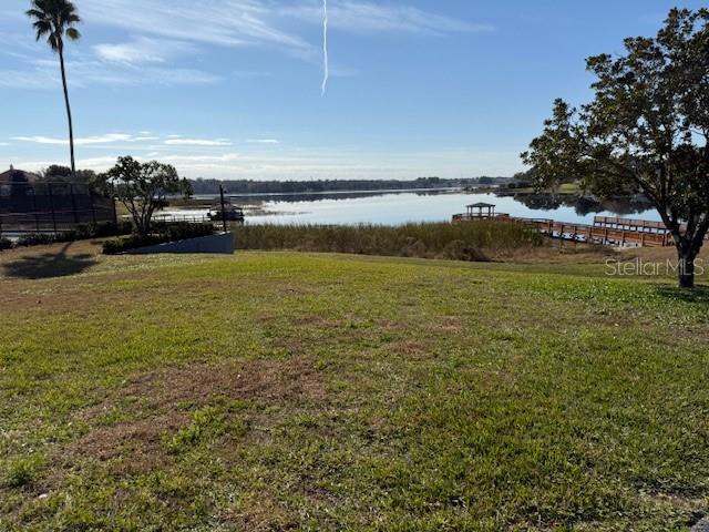 SWEETWATER RIDGE TOWNHOMES AT MAGNOLIA POINTE - Residential