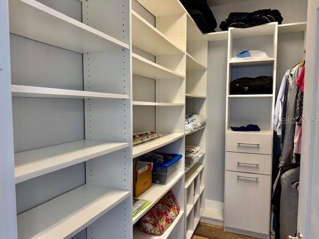 SWEETWATER RIDGE TOWNHOMES AT MAGNOLIA POINTE - Residential