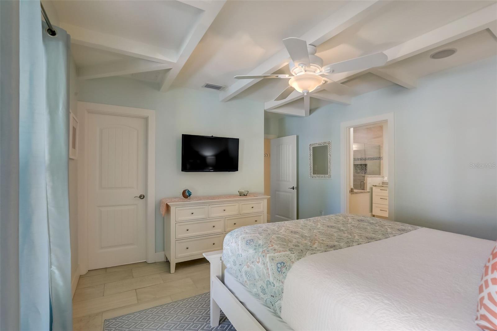 LIDO BEACH DIV B - Residential Lease