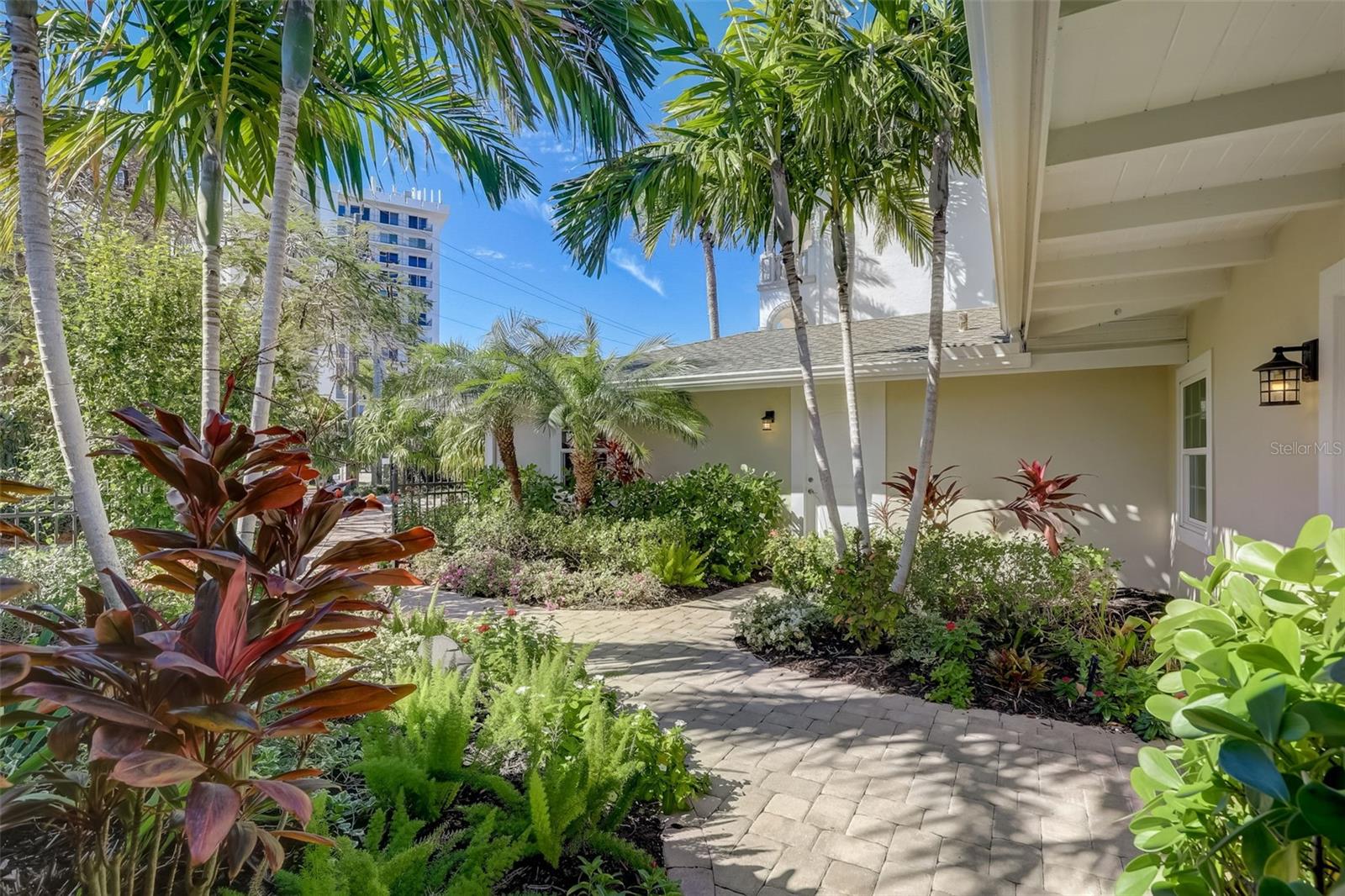 LIDO BEACH DIV B - Residential Lease