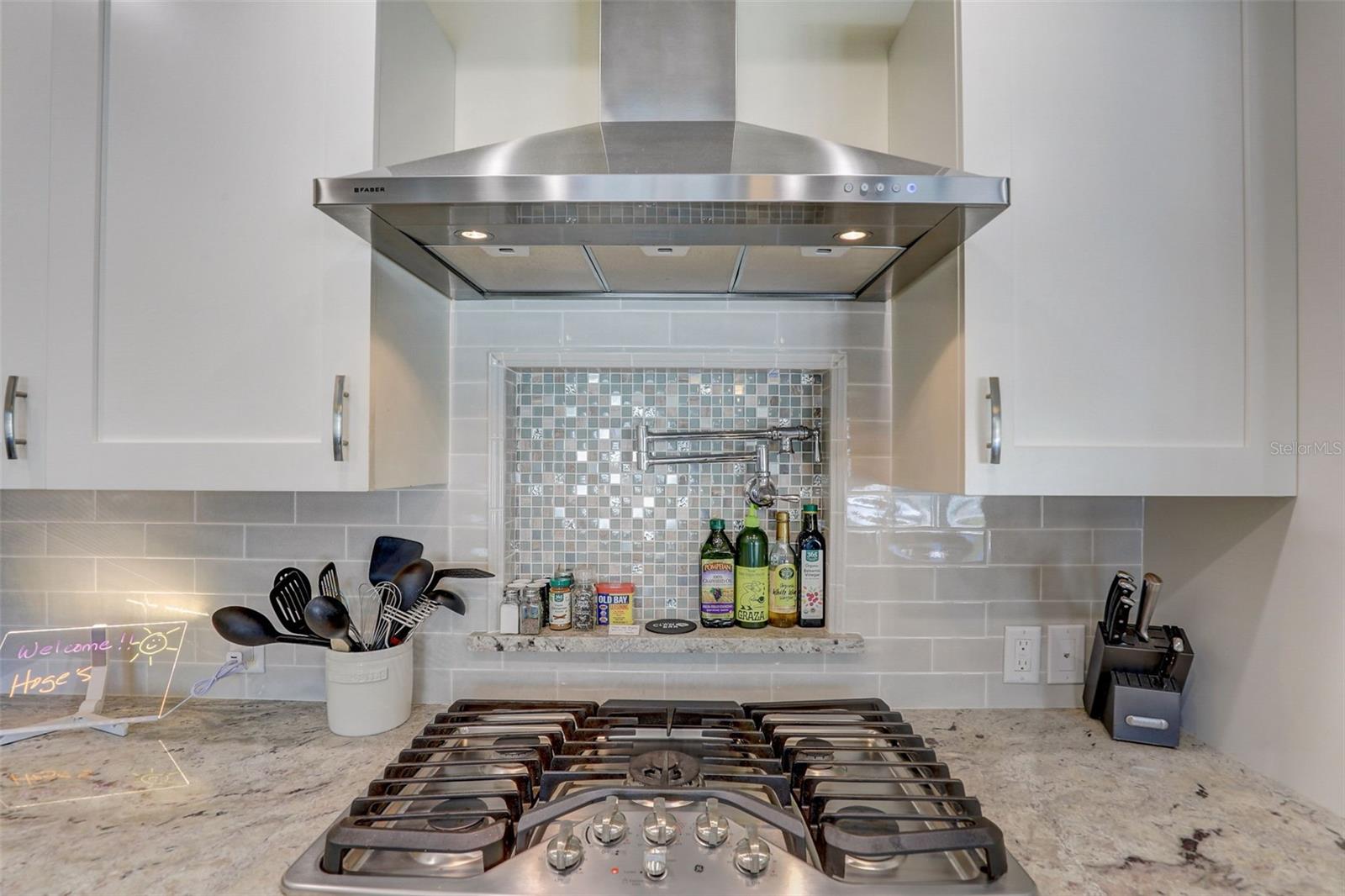 LIDO BEACH DIV B - Residential Lease