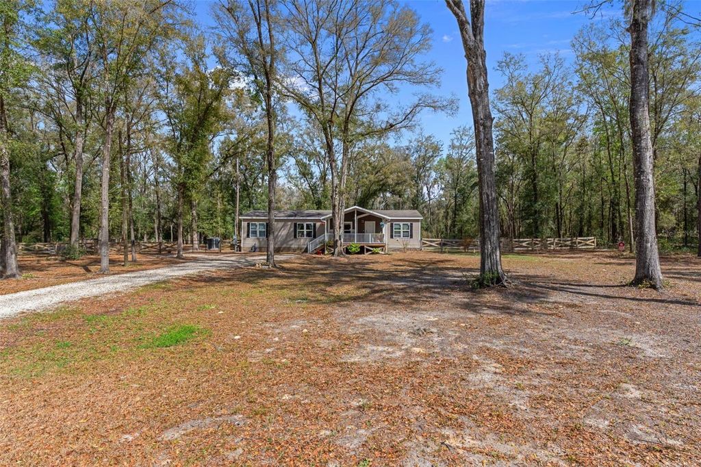 Photo of 5471 N Highland Park Drive, Hernando, FL 34442 (MLS # OM722275)