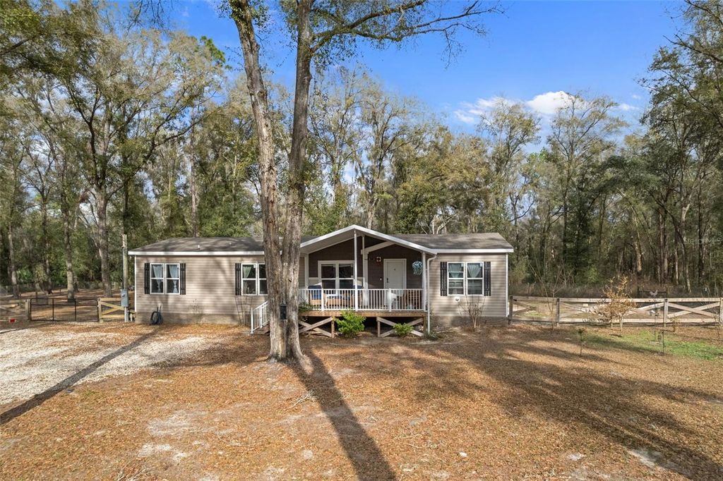 Photo of 5471 N Highland Park Drive, Hernando, FL 34442 (MLS # OM722275)