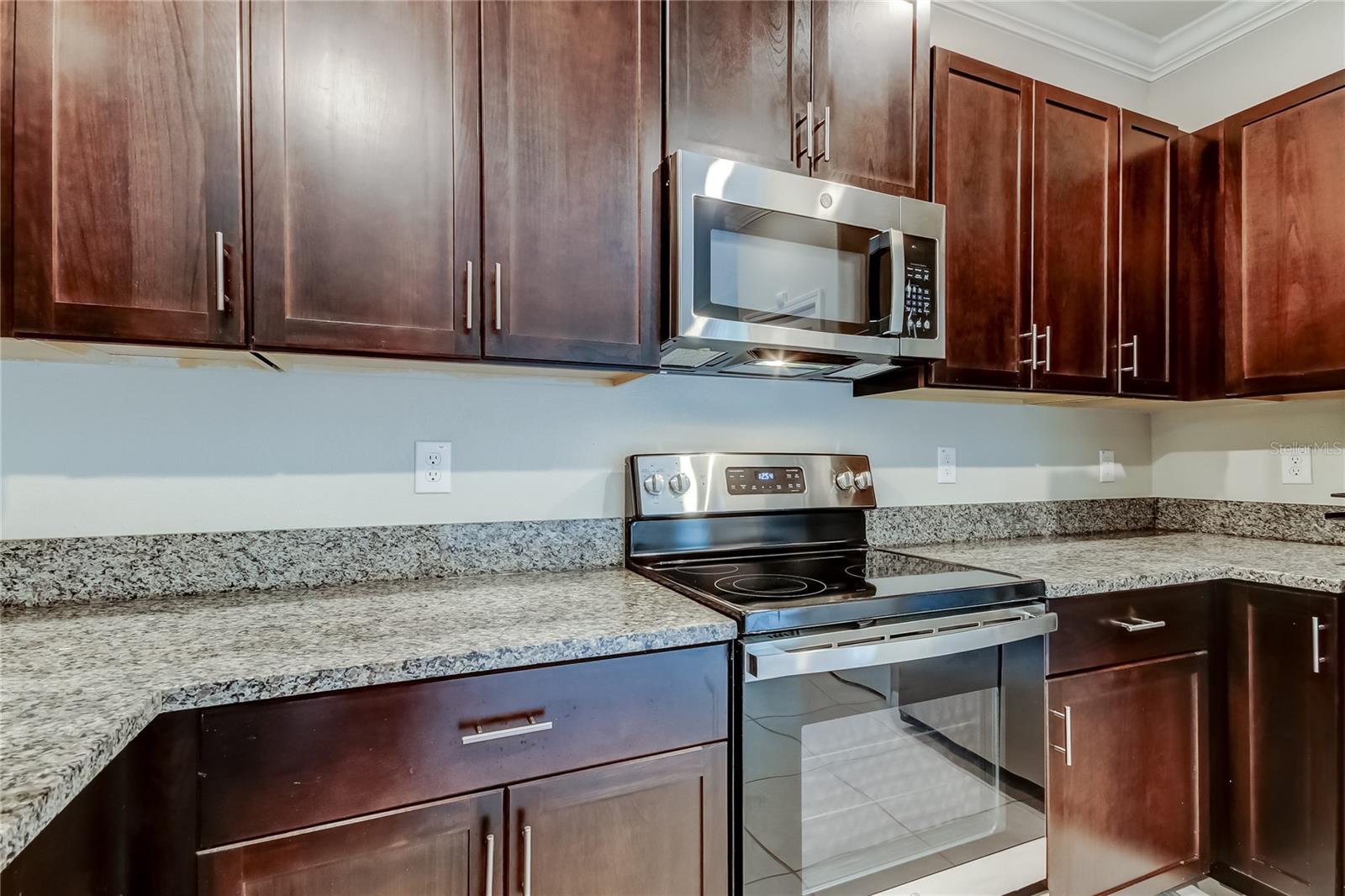 TOWNES/CYPRESS RANCH - Residential Lease