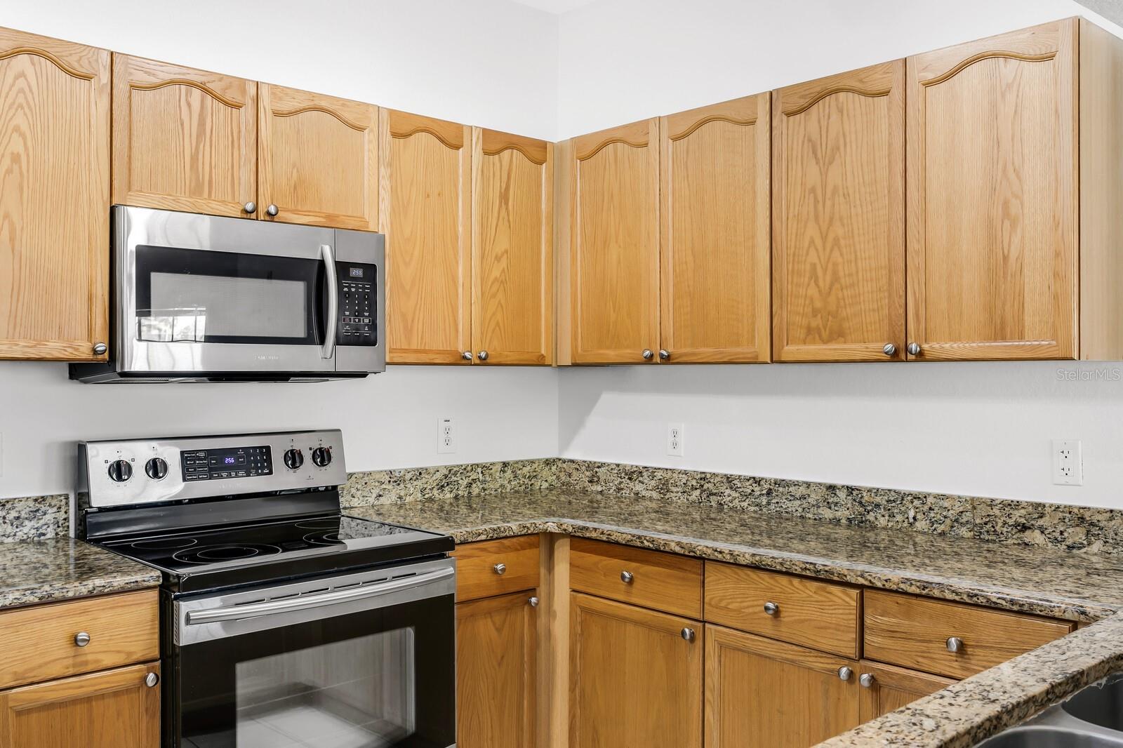 OXFORD PLACE AT TAMPA PALMS A - Residential