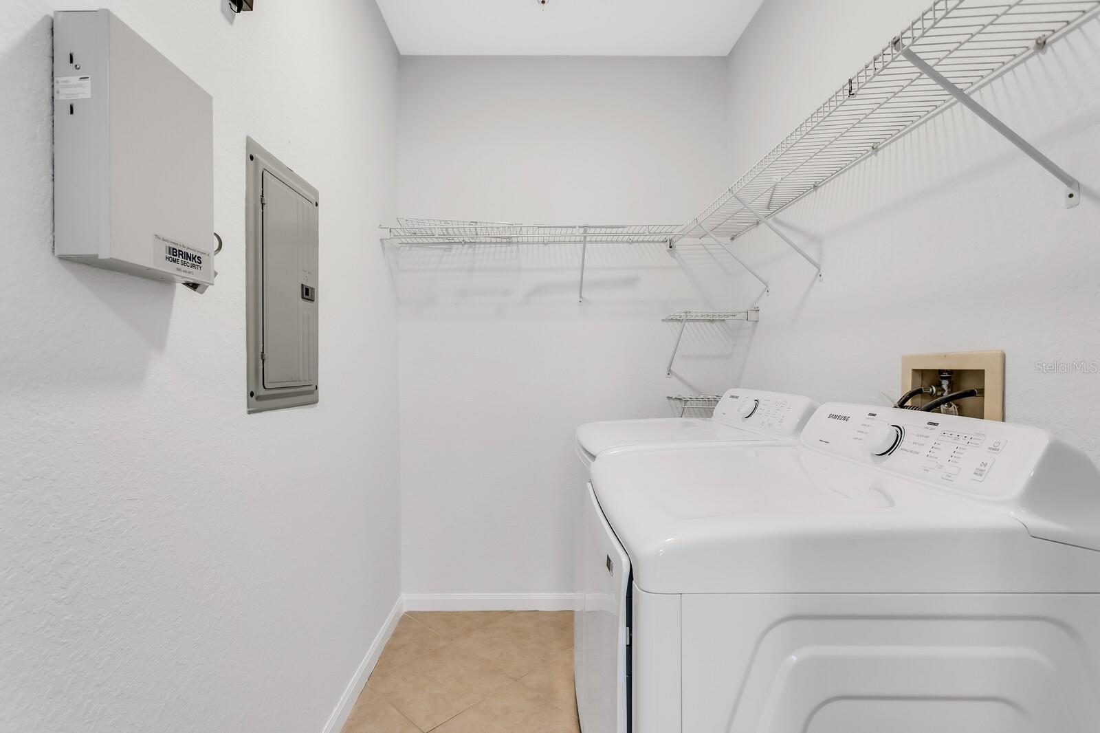 OXFORD PLACE AT TAMPA PALMS A - Residential