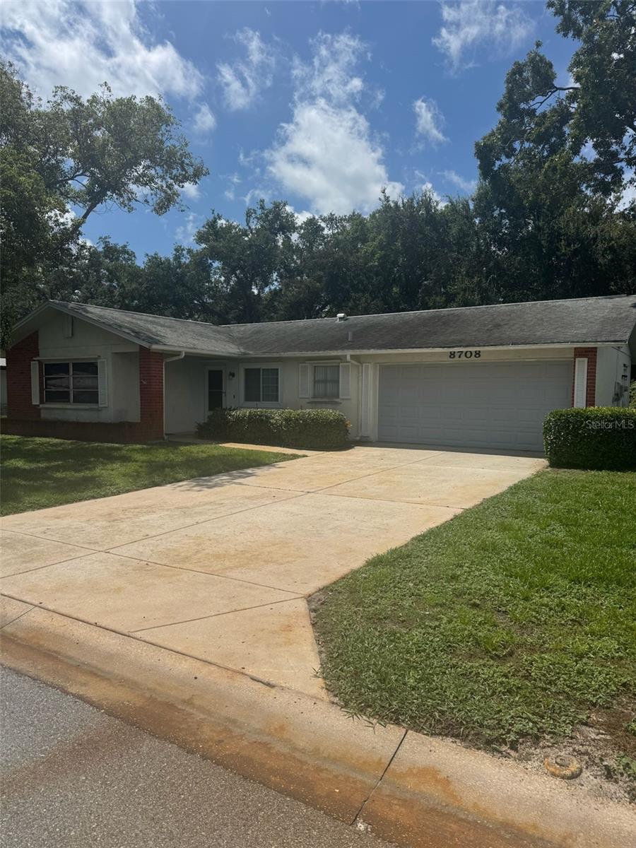 Located in a quiet and well-maintained 55+ community, this 2-bedroom, 2-bath home offers 1,112 sq ft of potential-packed living space. While the home needs rehab and cosmetic updates throughout, the bones are solid—making it a great candidate for renovation.
Features include a spacious Florida room, a large primary suite with en-suite bath and walk-in closet, and an updated kitchen layout with stainless steel appliances already in place. The fully fenced backyard is perfect for pets or a garden oasis.
Key systems include an 11–12 year old A/C unit and a fully functional fuse box. The home is connected to sewer with no known issues, not located in a flood zone, and has a low $55/month HOA.
With great bones, a desirable location in a 55+ neighborhood, and plenty of upside, this home is ready for your vision, don’t miss this affordable opportunity to make it your own!