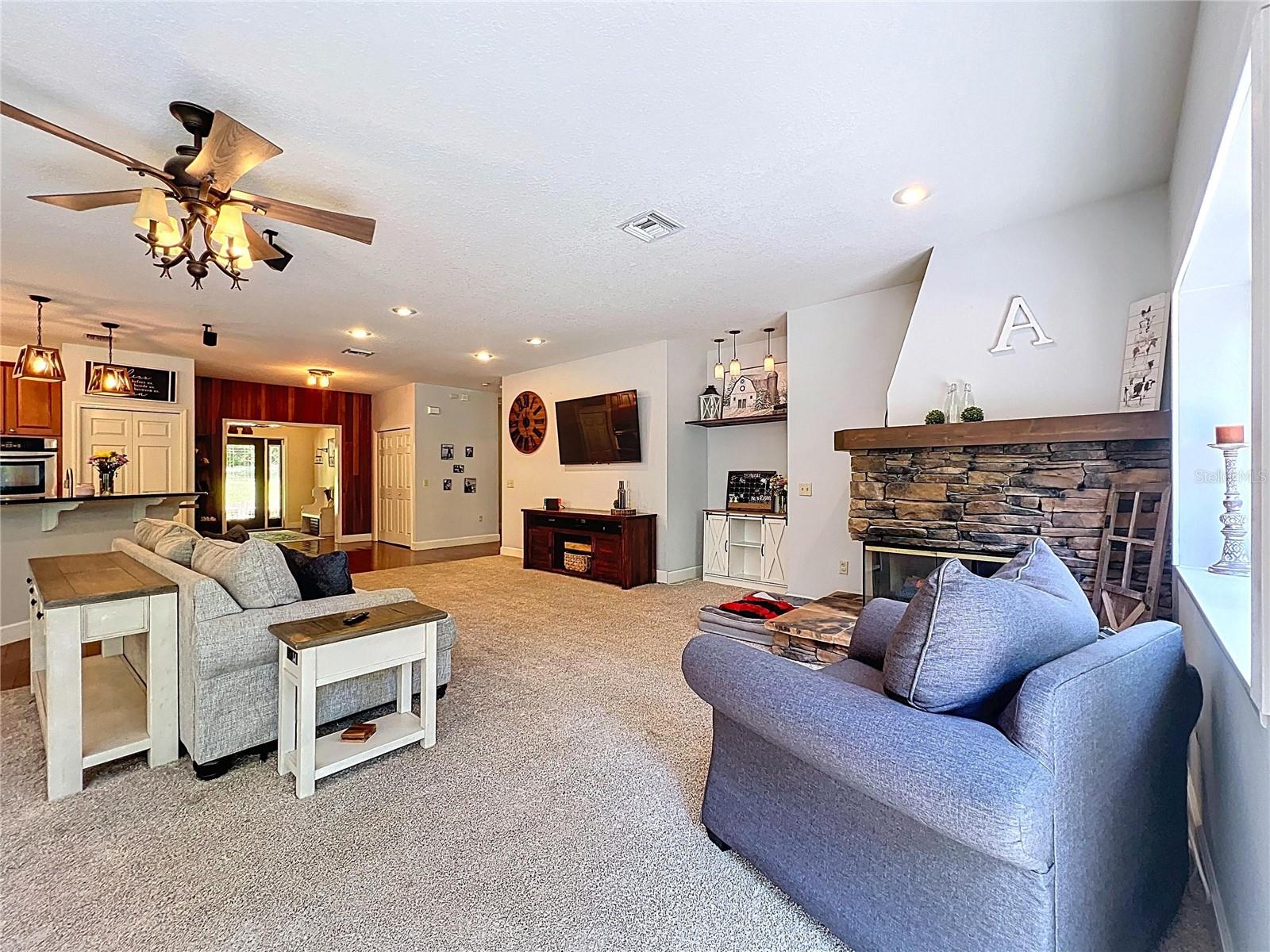 IOLA WOODS - Residential