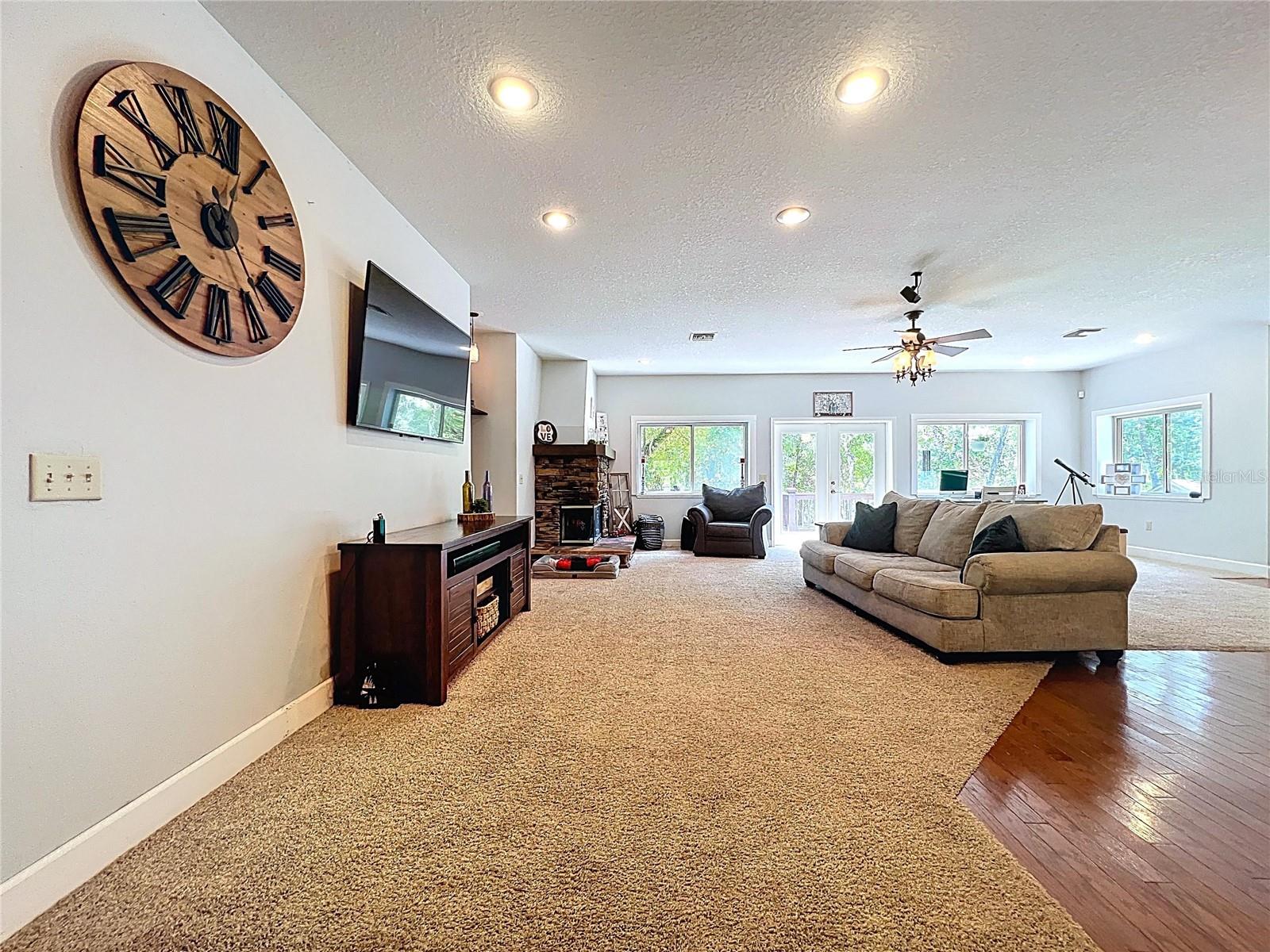 IOLA WOODS - Residential