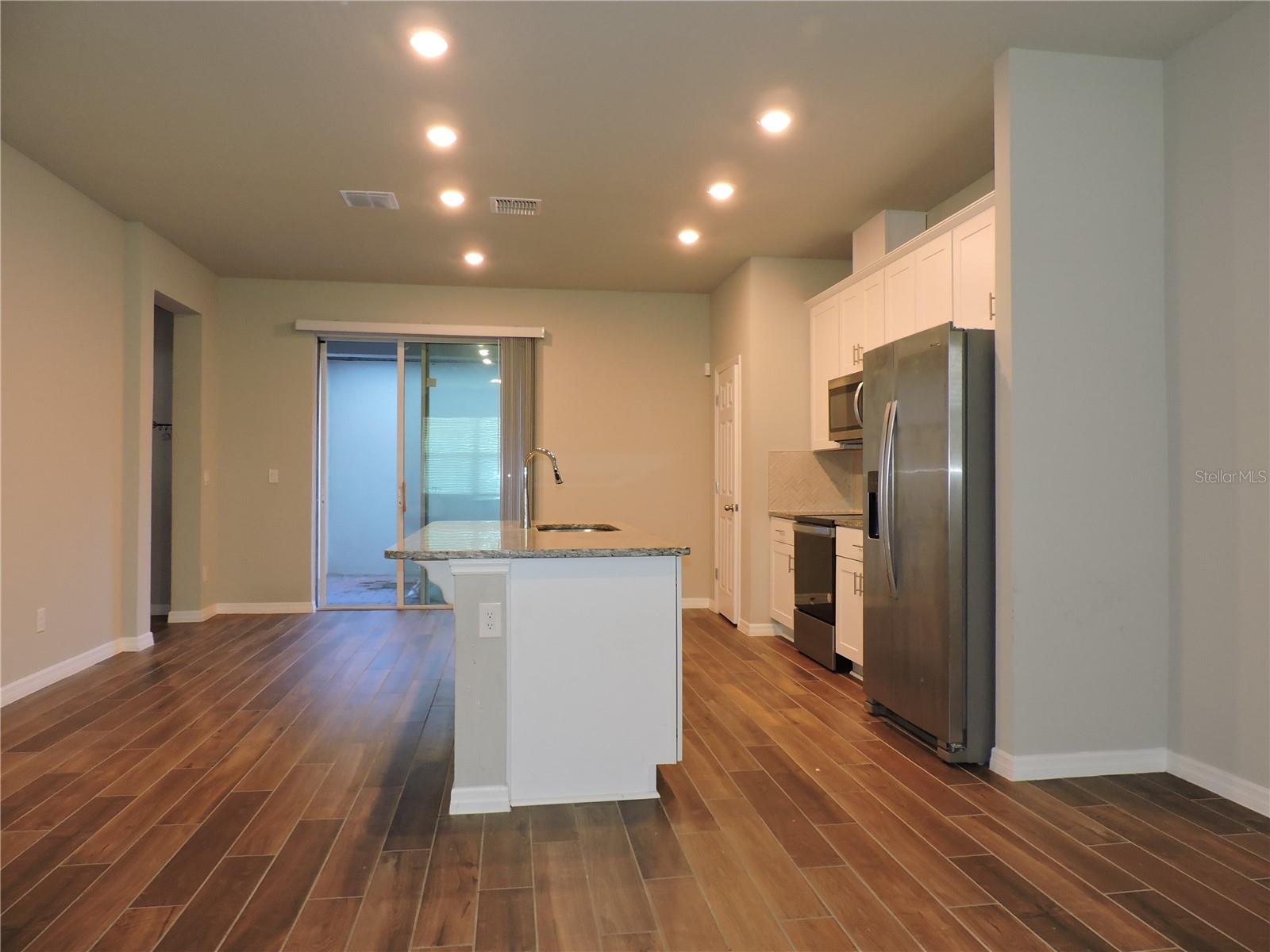 LEGACY PLACE - Residential