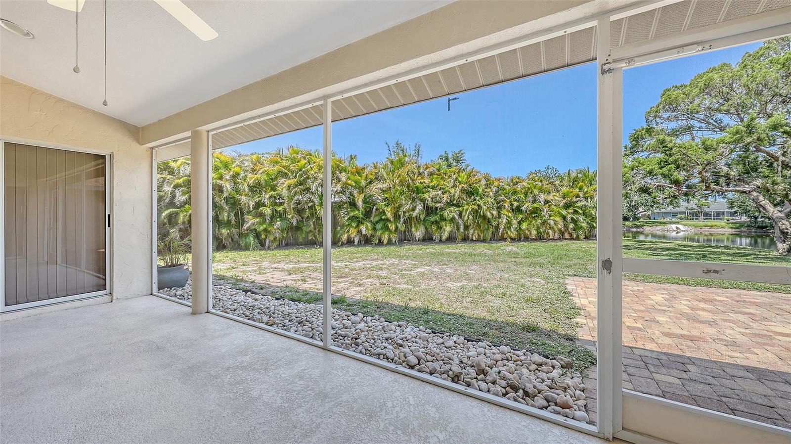 5698 COUNTRY WALK LANE