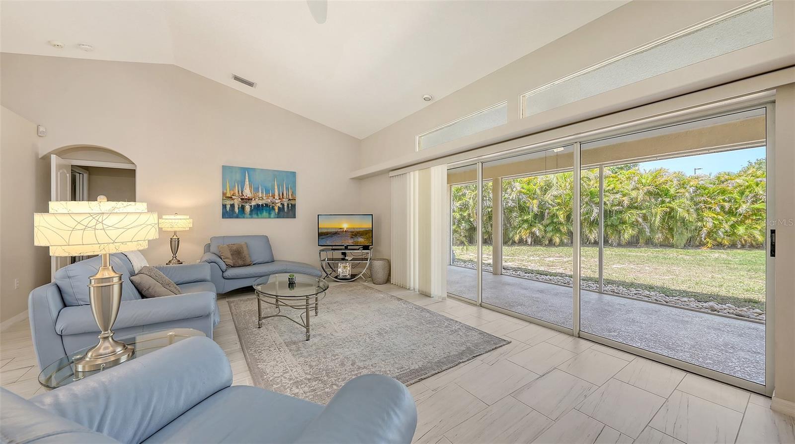 5698 COUNTRY WALK LANE