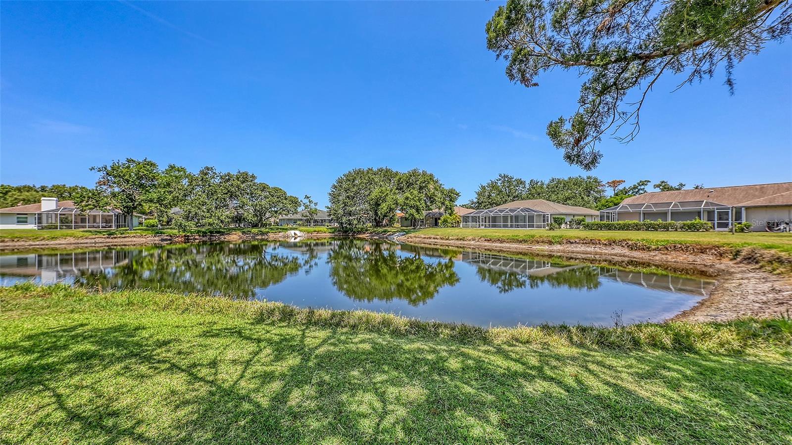 5698 COUNTRY WALK LANE